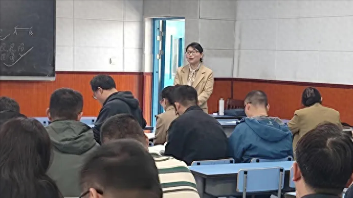 “用好校本教材，上好常态课”高中数学教研在阜阳阜南三中举行