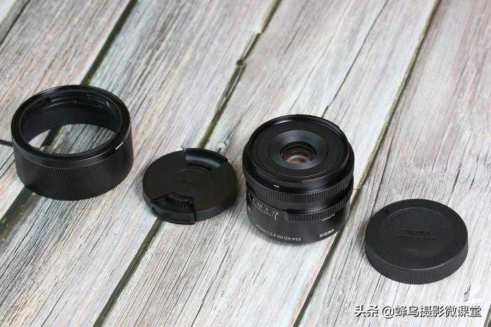 「镜头测评」轻巧便携挂机头 适马45mm F2.8 震撼来袭